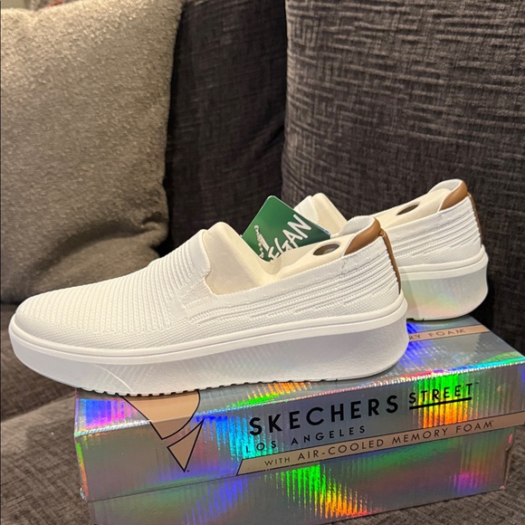 Skechers Women's Court Break White Slip-On Shoes - Picture 3 of 4